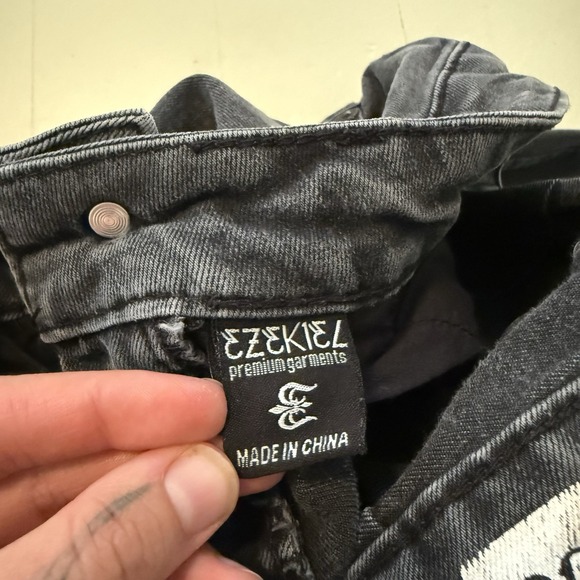 Ezekial‎ Pants Mens 32 x 32 Black 305 Chopper Jeans Slim Stretch Surf Skate - Picture 10 of 13